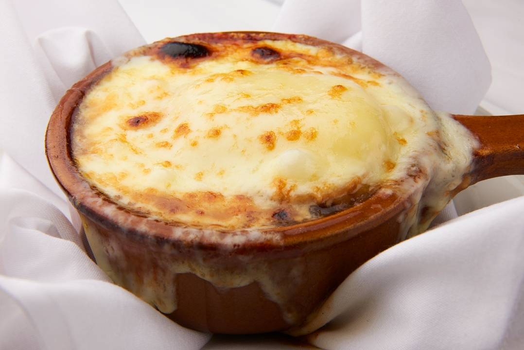 Order French Onion Soup food online from Orchidea store, Brooklyn on bringmethat.com