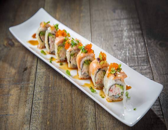 Order Baked Salmon Roll food online from Hikari Sushi store, Los Angeles on bringmethat.com