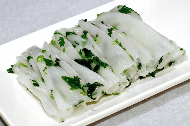 Order Rice Noodle Rolls with Parsley 芫茜腸粉 food online from Peking kitchen store, Brooklyn on bringmethat.com