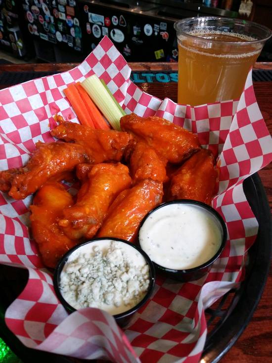 Order Wings (1 Pound) food online from The Fainting Goat Pub store, Denver on bringmethat.com