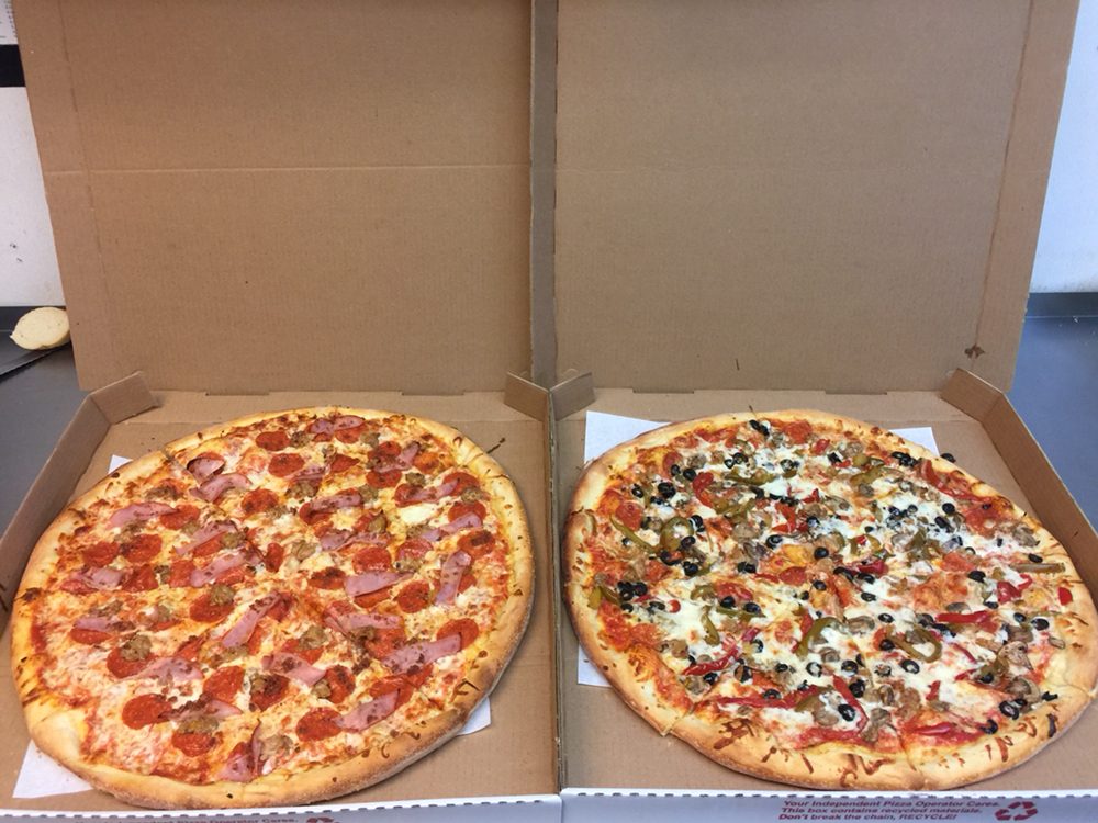 Order Specialty Pizza Slice food online from Submarinos store, Glendale on bringmethat.com