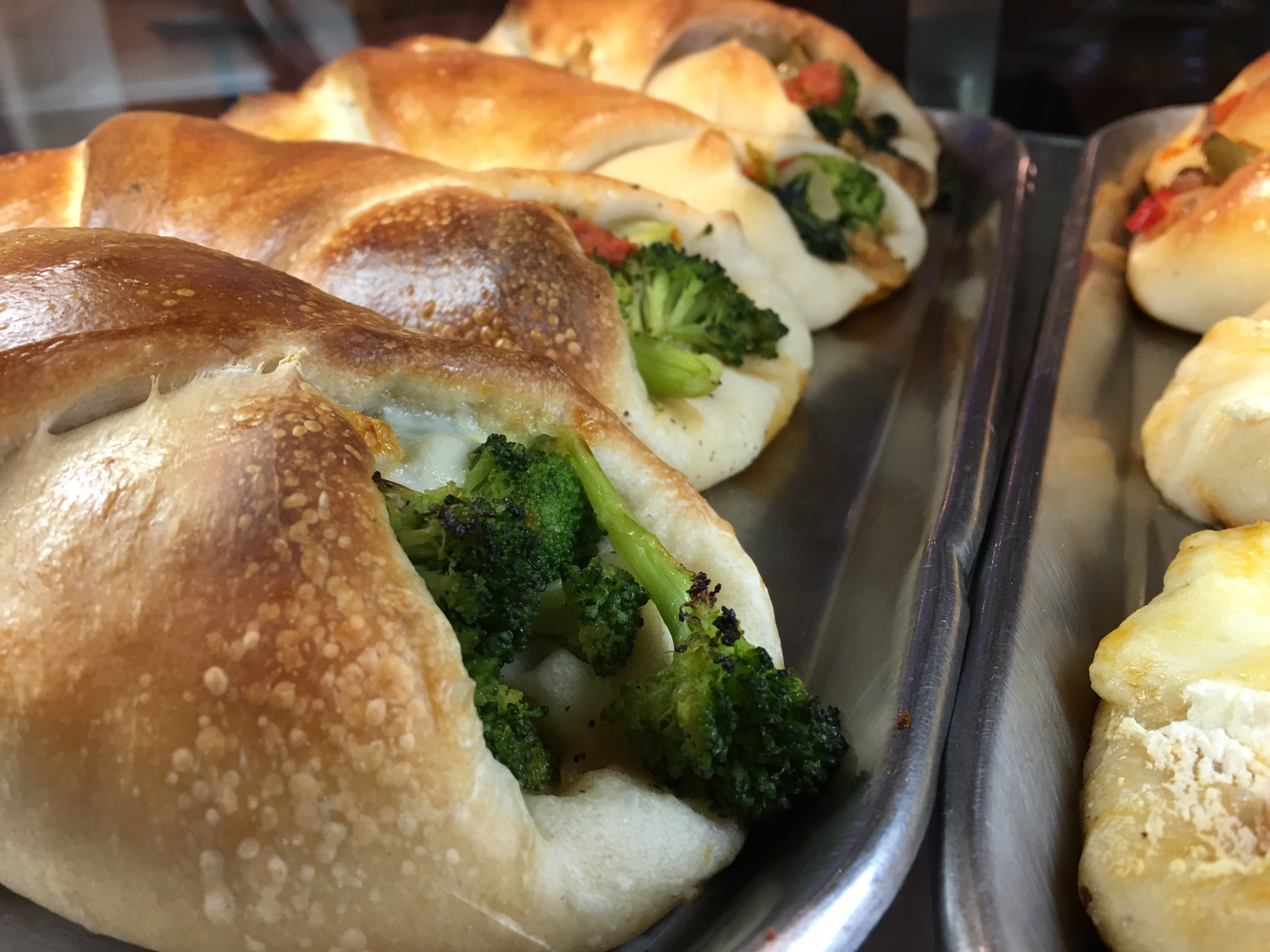 Order Broccoli Roll food online from Pappardelle Pizzeria store, Bethpage on bringmethat.com
