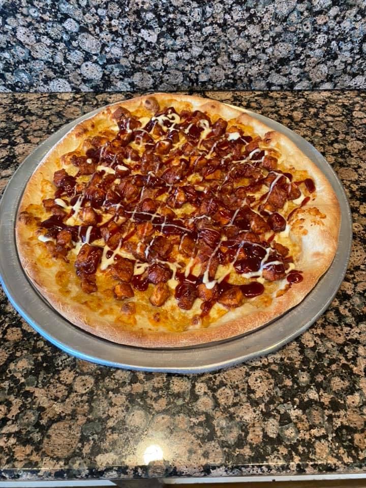 Order BBQ Chicken Pizza - Small 12'' food online from Long Island Pizza store, Williamsport on bringmethat.com
