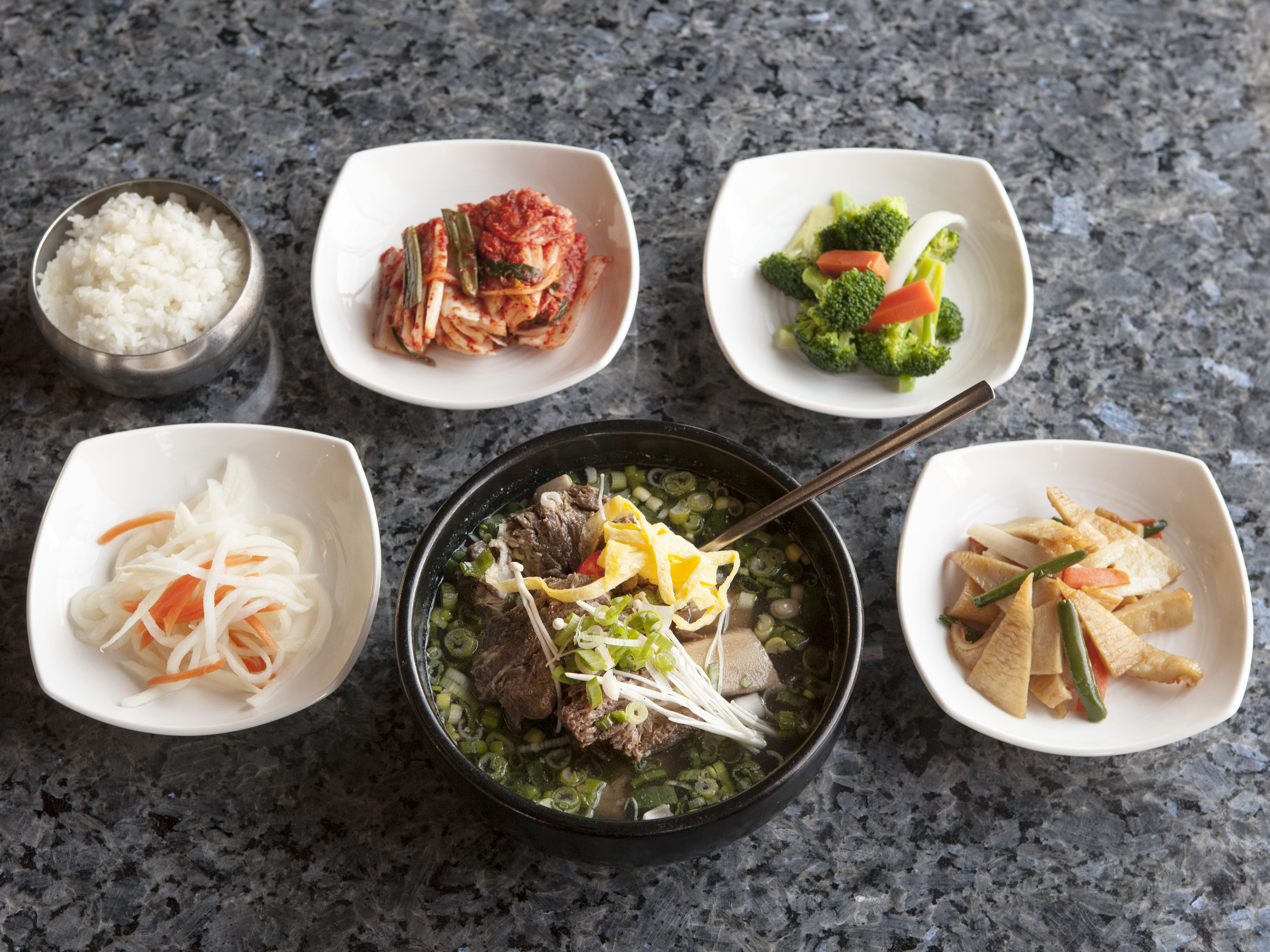 Order Galbi Tang Soup food online from Bud Namu Korean Bbq store, Los Angeles on bringmethat.com