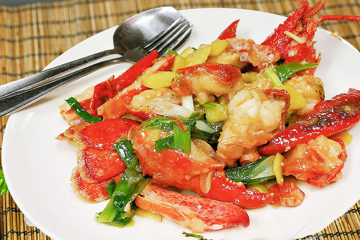 Order K21 Lobster w. Ginger & Scallion 薑蔥龍蝦 food online from Gourmet China House store, Boston on bringmethat.com
