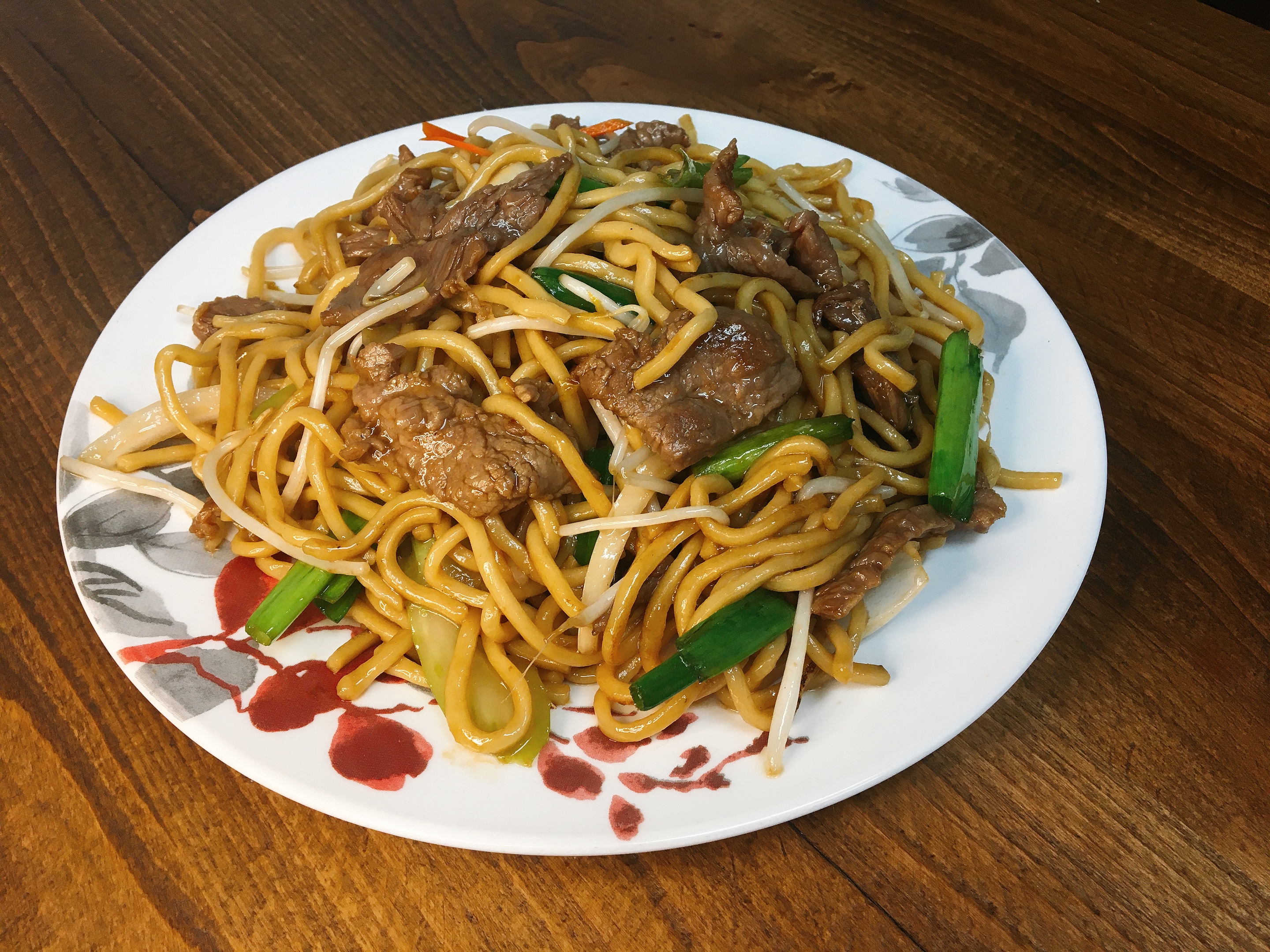Order Beef Chow Mein food online from China Garden store, Castro Valley on bringmethat.com