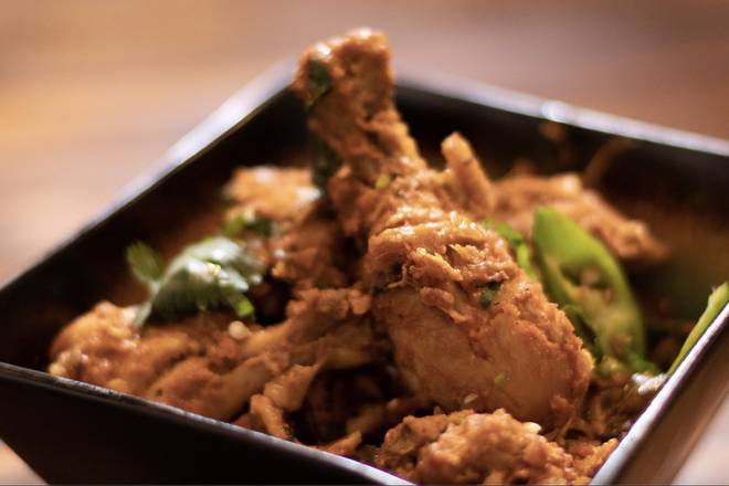 Order Hyderabadi Chicken Curry food online from Bawarchi Indian Cuisine store, Hoover on bringmethat.com