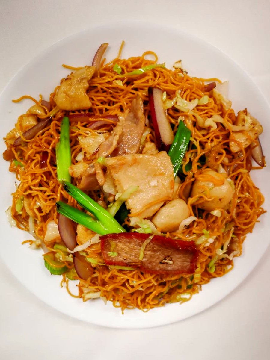 Order 110. House Special Chow Mein food online from Kirin Chinese Restaurant store, Mountain View on bringmethat.com