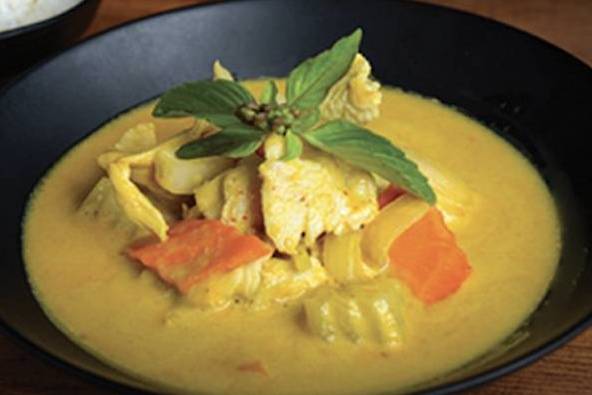 Order Yellow Curry food online from Secret Of Siam store, Las Vegas on bringmethat.com