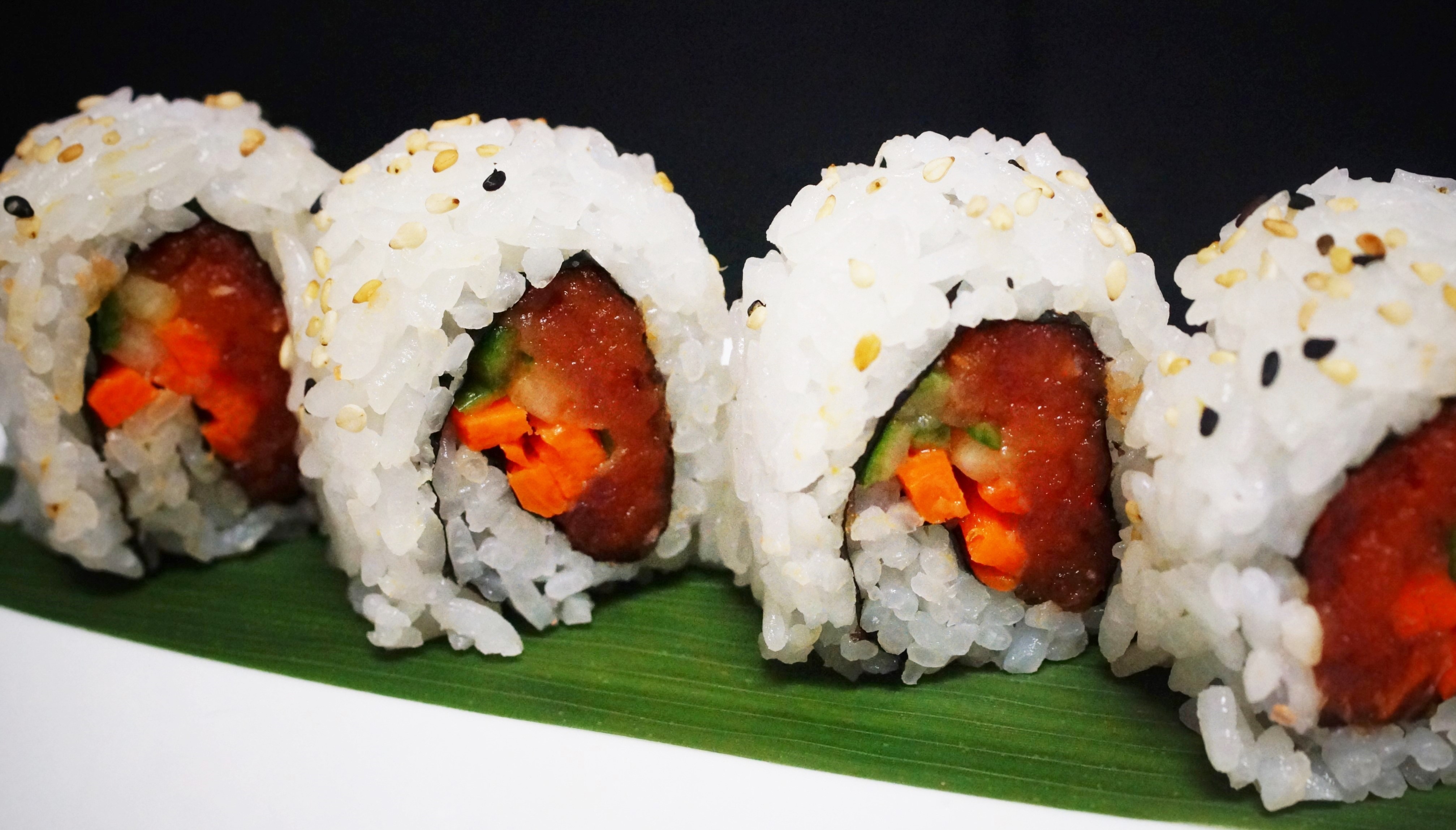 Order Spicy Tuna Roll food online from Sakura Sushi And Grill store, Albuquerque on bringmethat.com