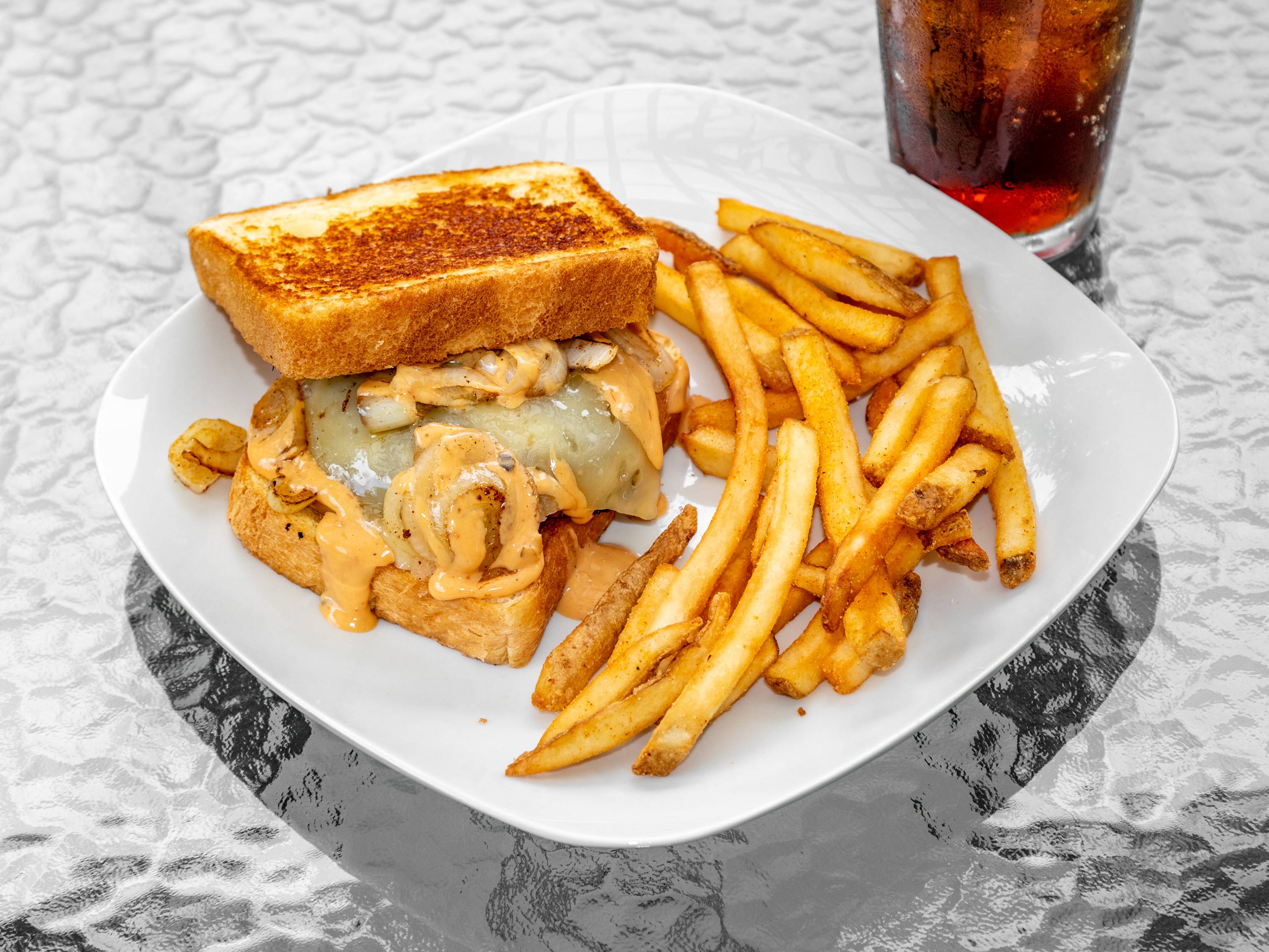 Order Pocket's Patty Melt food online from Mt Pockets Bar And Grill store, Appleton on bringmethat.com