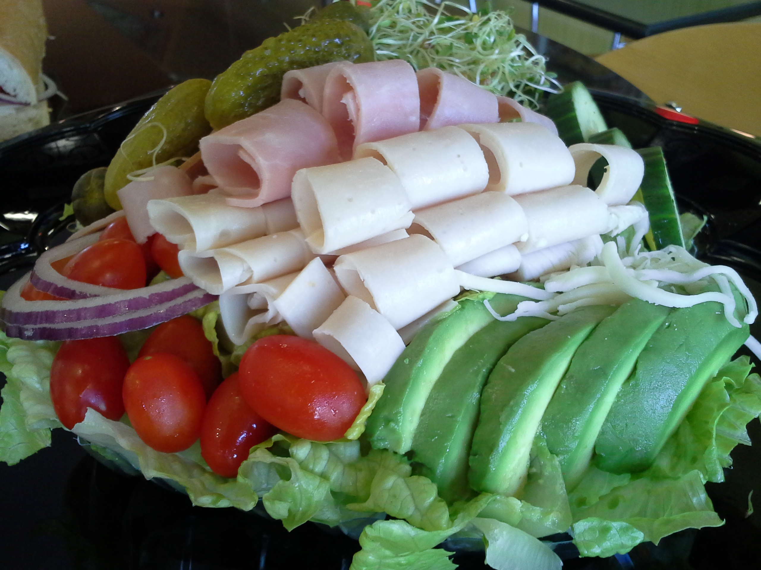 Order Chef Salad food online from Deli Delicious #35 store, Oakhurst on bringmethat.com