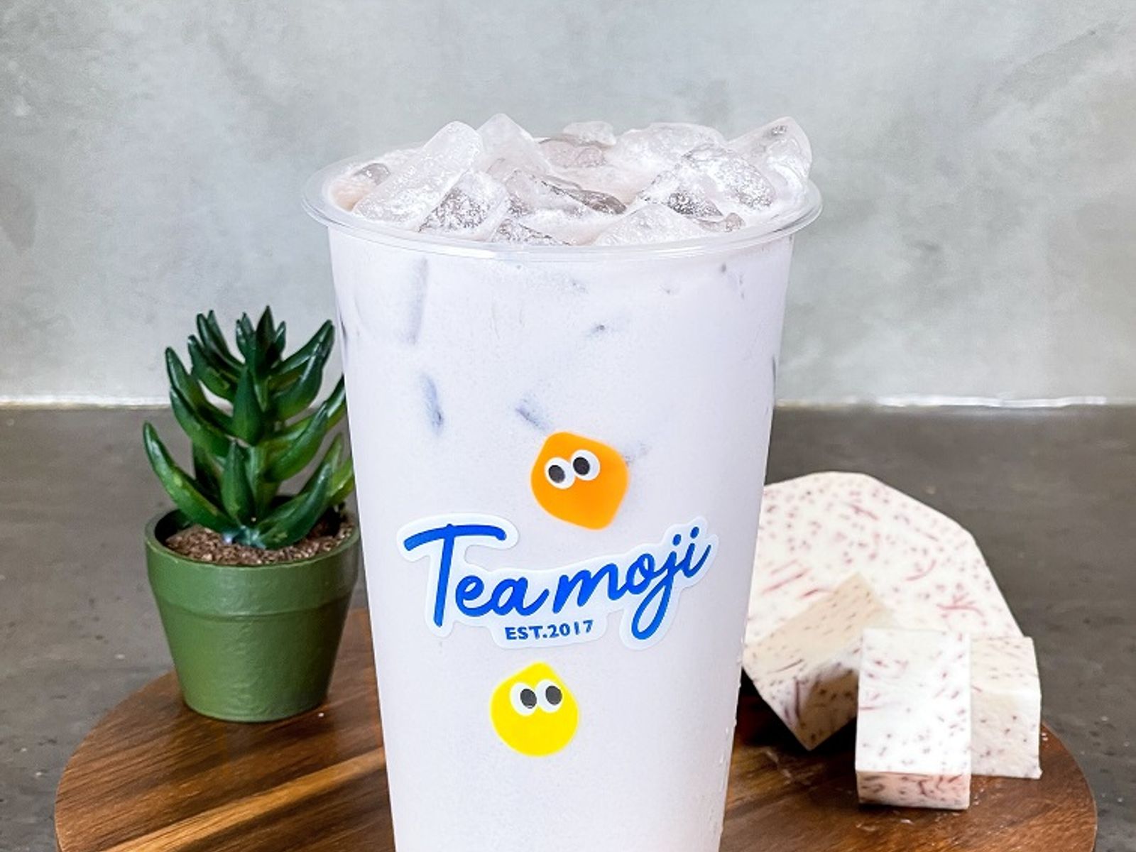 Order B10 Taro Milk Tea B10 芋香奶茶 food online from Teamoji store, Champaign on bringmethat.com