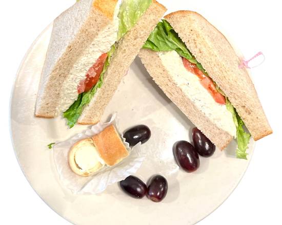Order Tuna Sandwich food online from Cafe at Pharr store, Atlanta on bringmethat.com