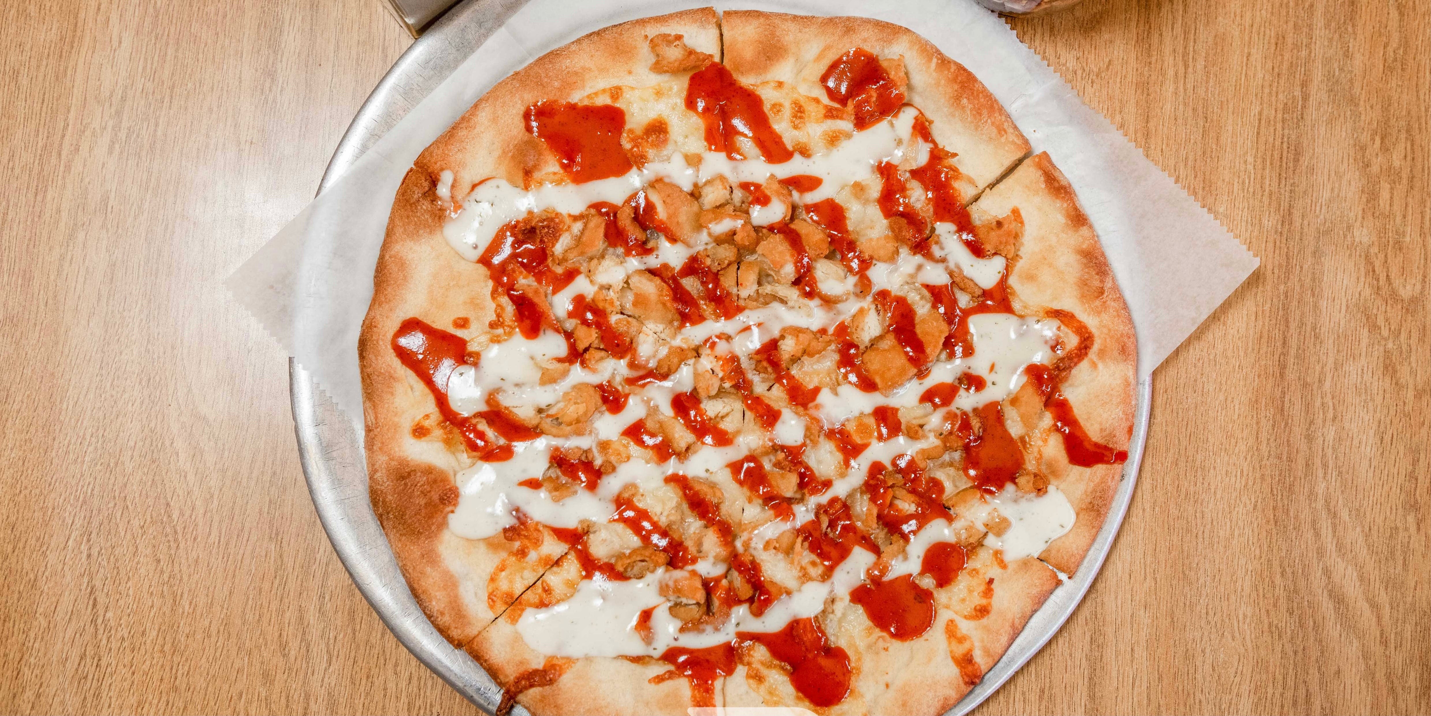 Order Chipotle Chicken Pizza - Personal 10'' food online from Nonna Rosa Pizzeria store, Bridgeport on bringmethat.com