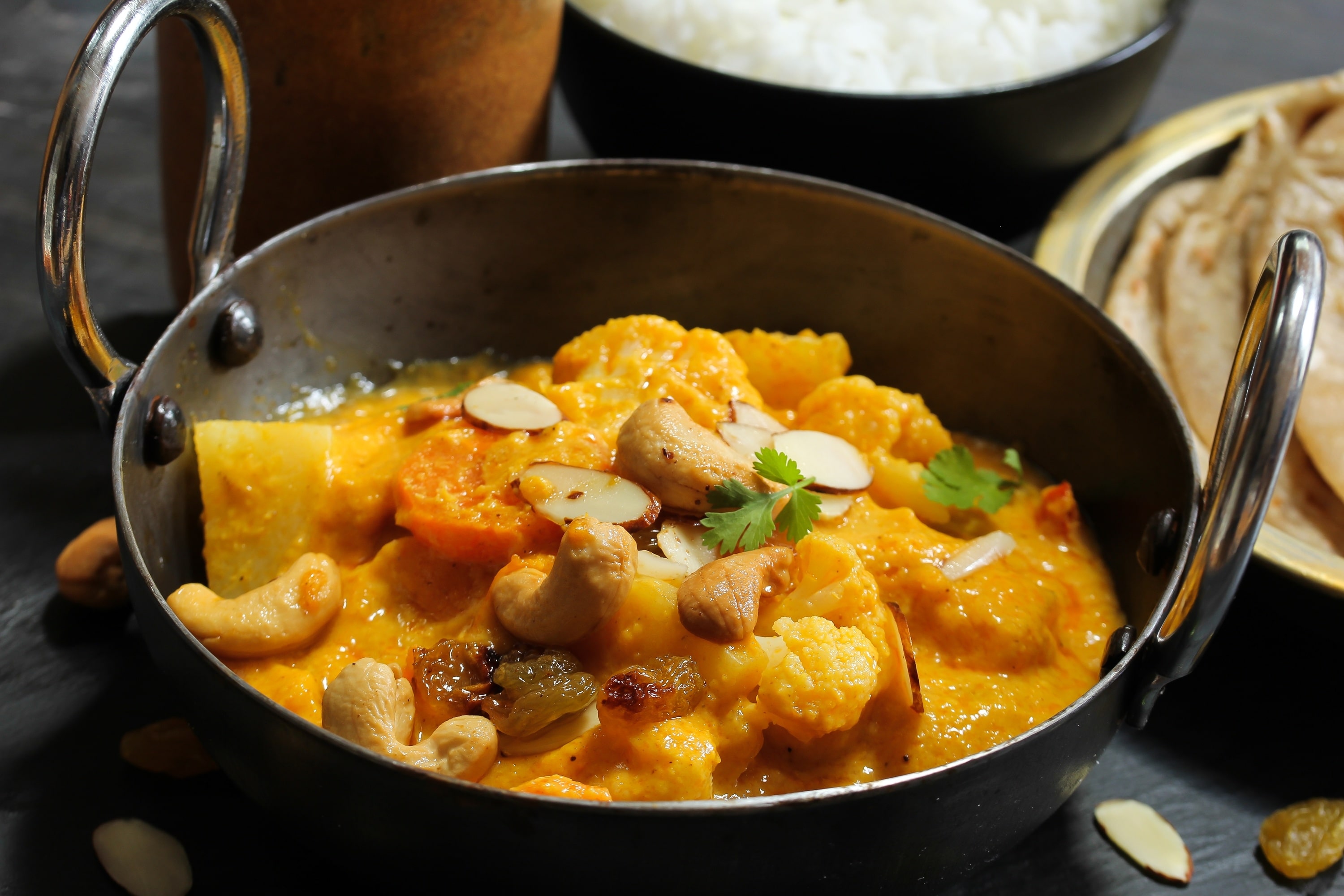 Order Navarathna Korma food online from Tropical Curry And Grill store, Pflugerville on bringmethat.com