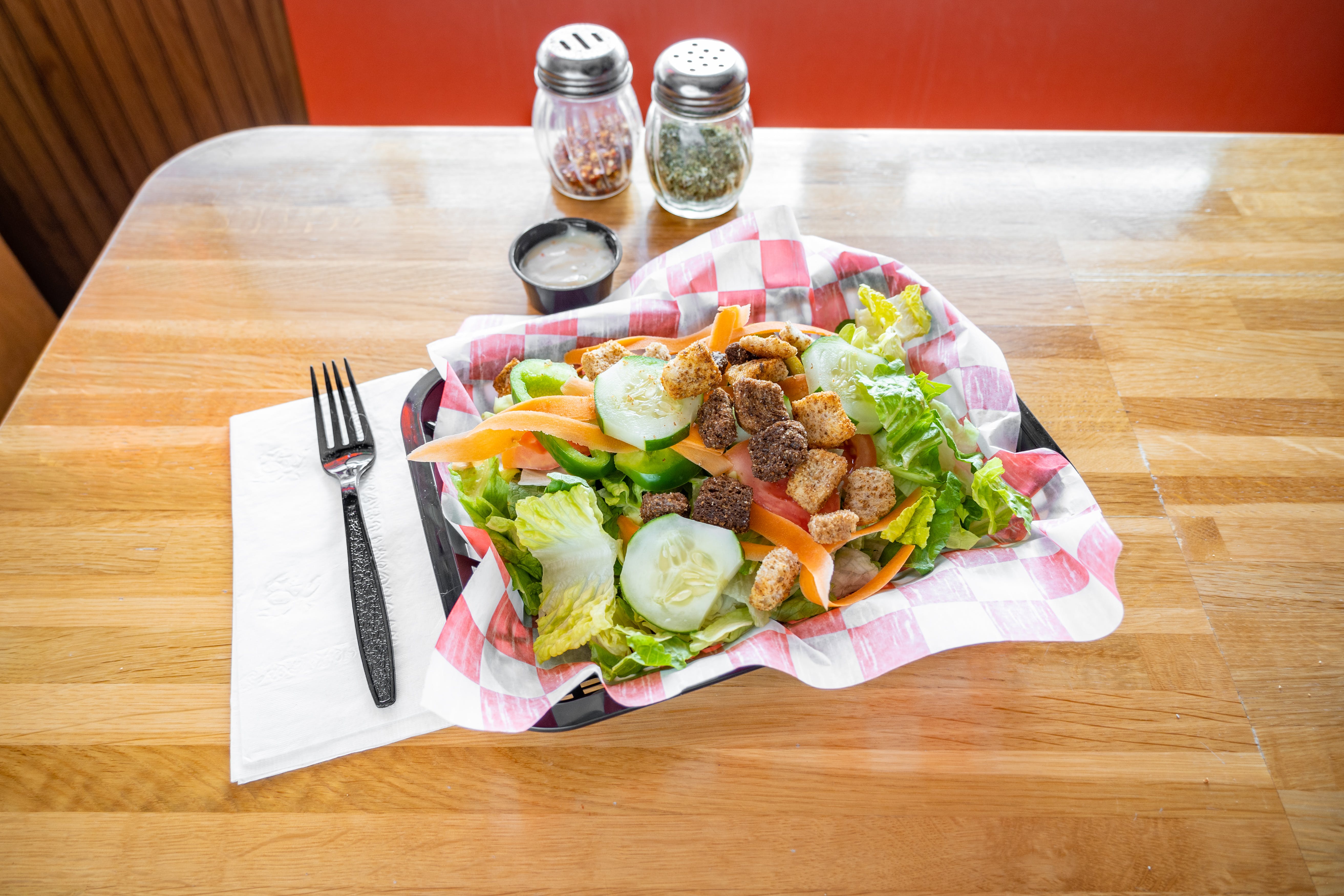 Order Tossed Green Salad - Salad food online from Brothers Pizza store, Burlington on bringmethat.com