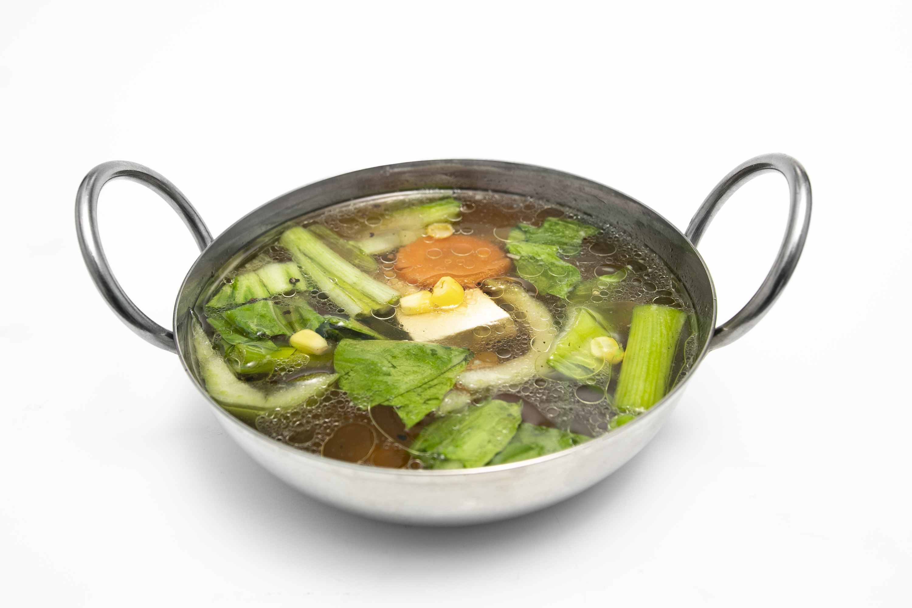 Order B3. Tom Jead Soup food online from SUROSS Thai Bistro store, New York on bringmethat.com