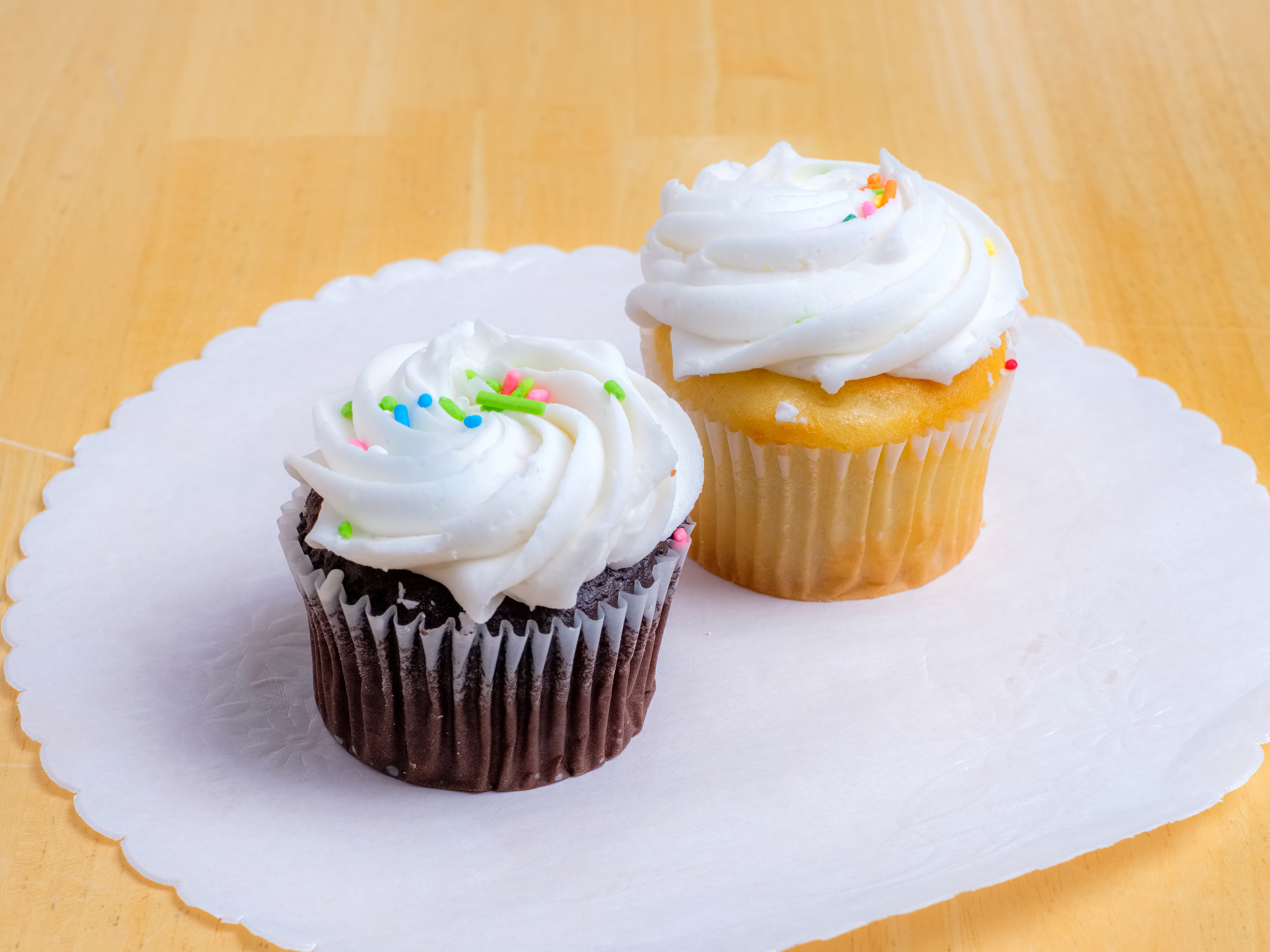 Order Regular Cupcake (Per Cupcake) food online from Pat-A-Cakes And Cookies Too store, Westfield on bringmethat.com