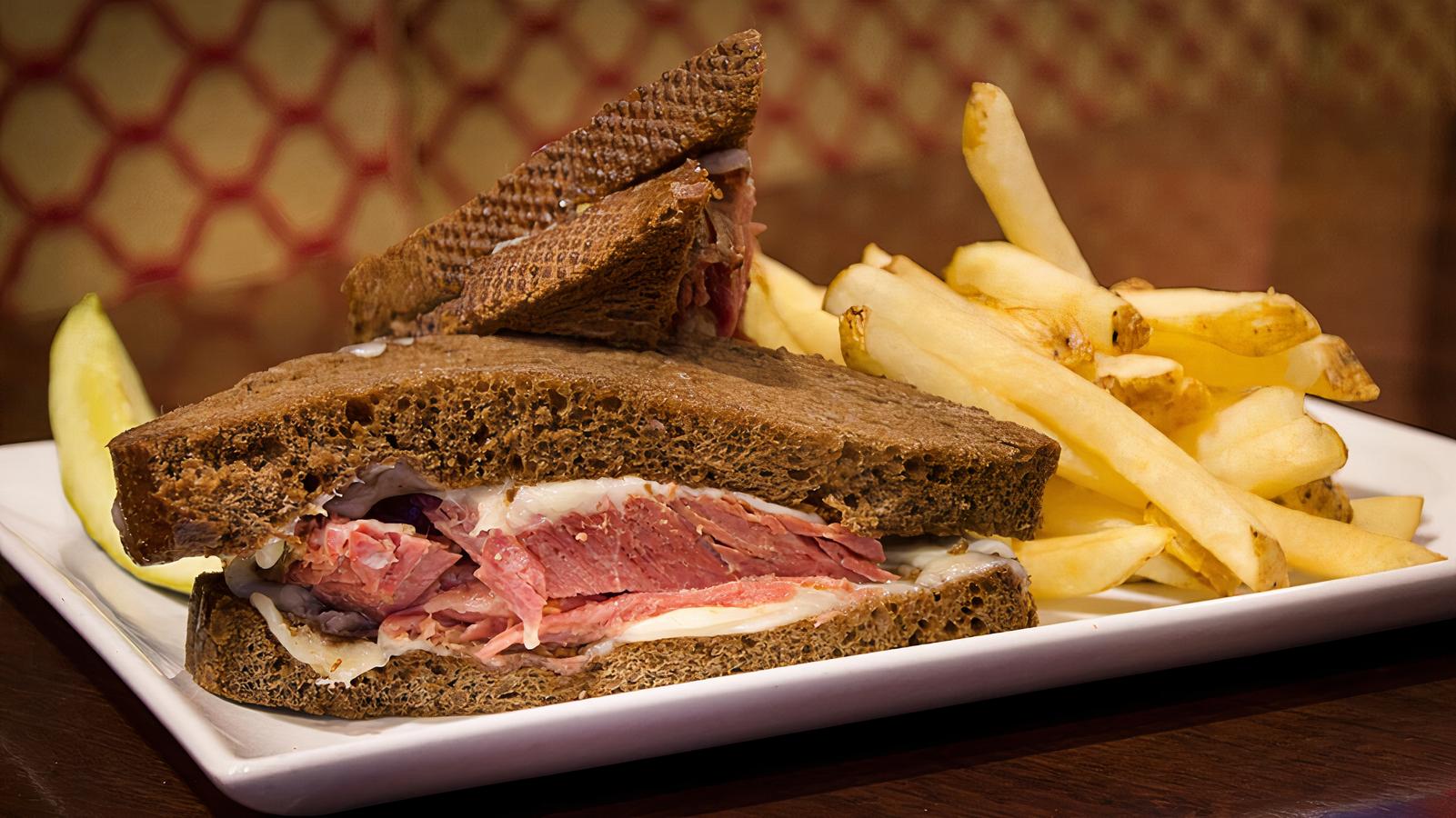 Order Corned Beef Sandwich food online from Vaughan's Pub store, Chicago on bringmethat.com