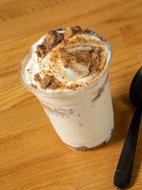 Order 16 Ounce Cup Vanilla Soft Serve Ice Cream food online from Burgerim store, Riverside on bringmethat.com