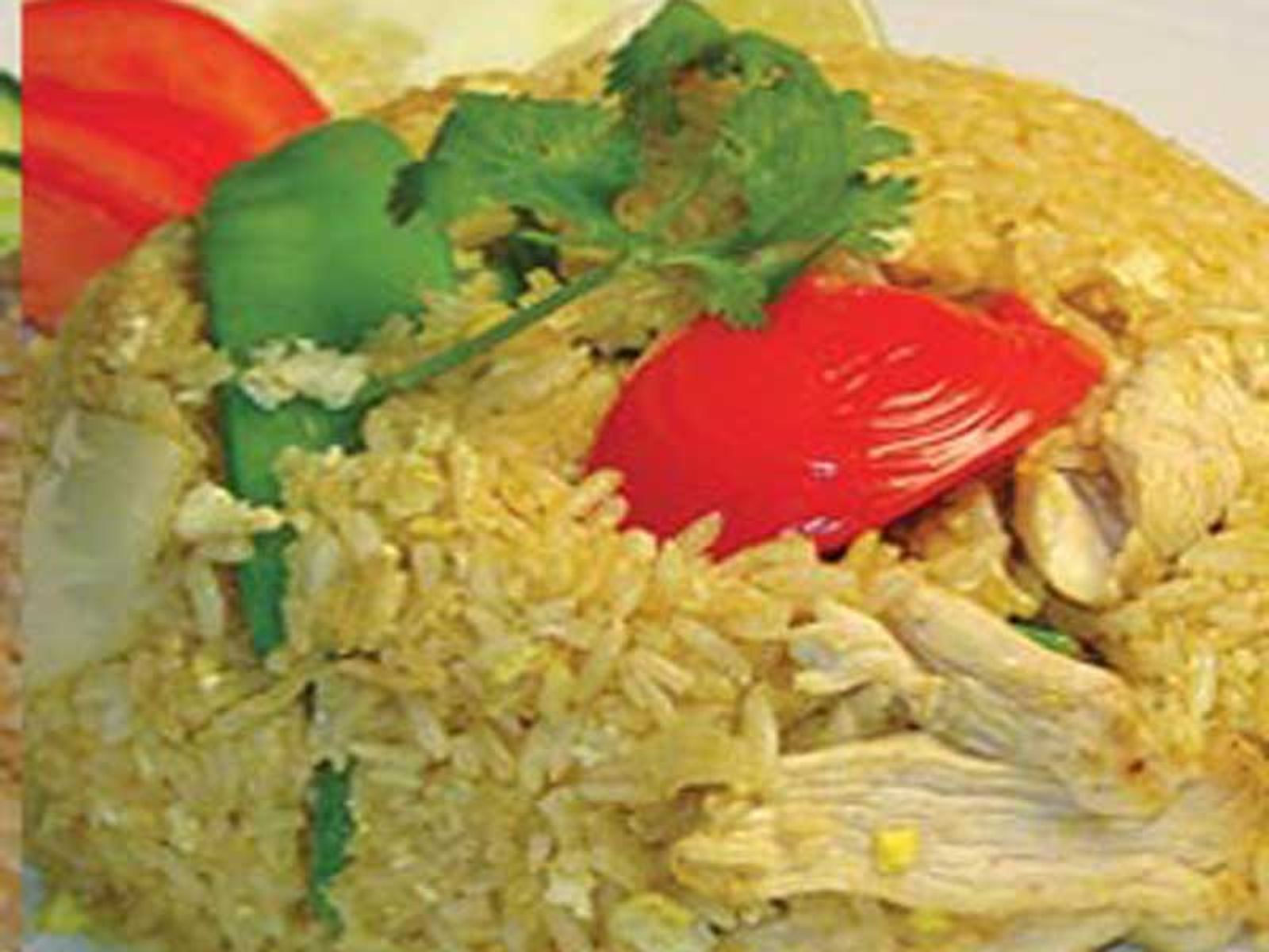 Order Green Curry Fried Rice food online from Lanna Thai Restaurant store, Everett on bringmethat.com
