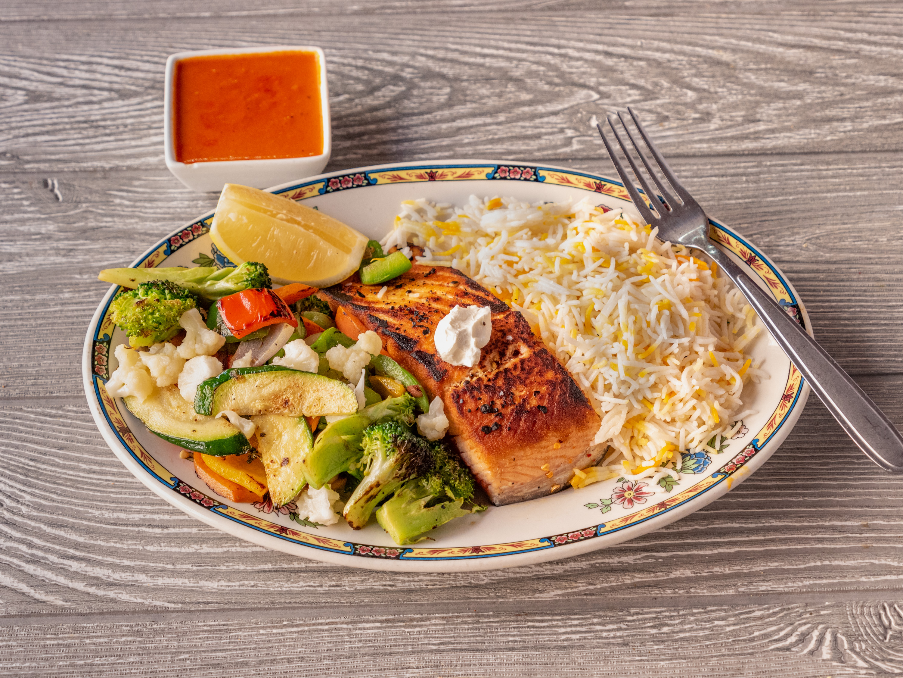 Order Grilled Salmon with Goa Sauce food online from Indian Kitchen Lovash store, Philadelphia on bringmethat.com