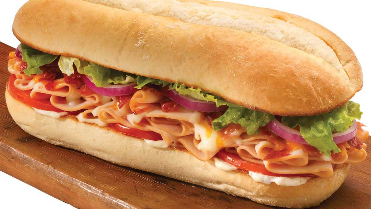 Order Classic Turkey Sub food online from Vocelli Pizza store, Aspinwall on bringmethat.com