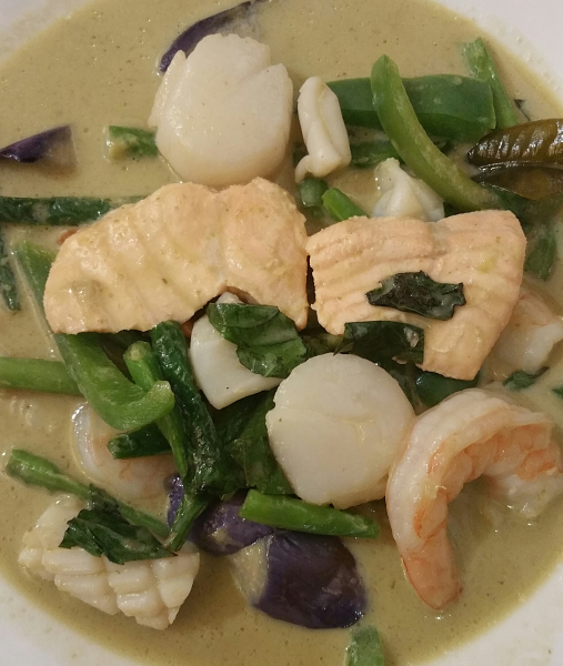 Order 55. Green Curry Seafood food online from Thai House Restaurant store, Danville on bringmethat.com