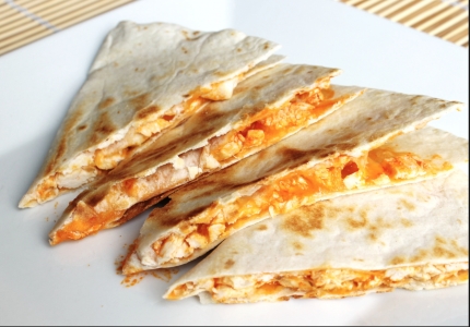 Order Chicken Quesadilla food online from Big Chefs Pizza store, Norwood on bringmethat.com