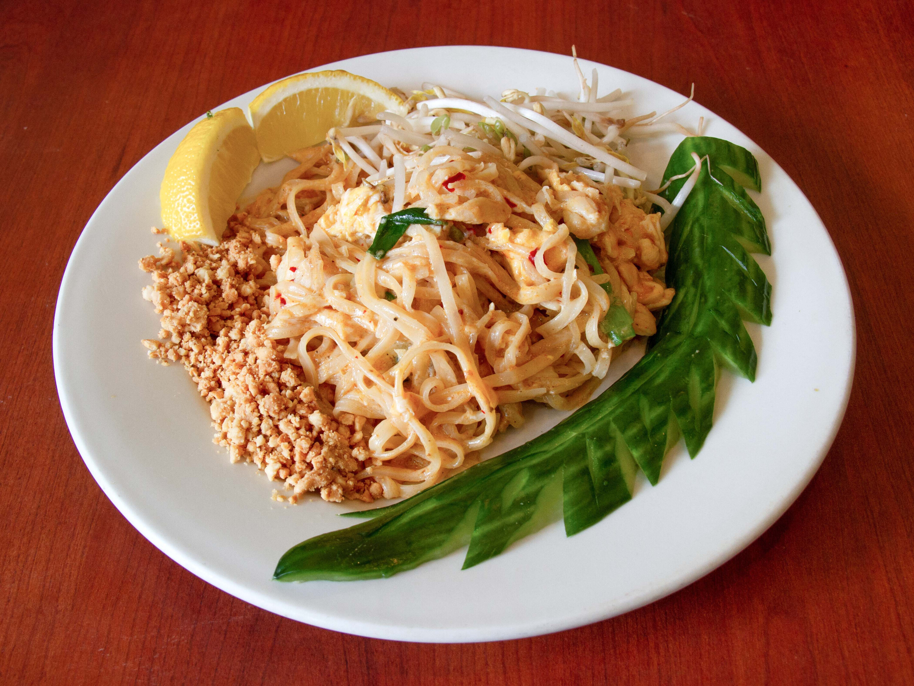 Order N6. Pad Thai Curry Dinner food online from Orchid Thai store, Detroit on bringmethat.com