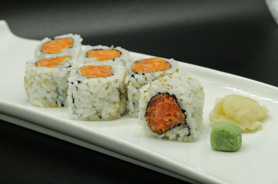 Order Spicy Salmon Roll food online from Mahzu store, East Windsor on bringmethat.com