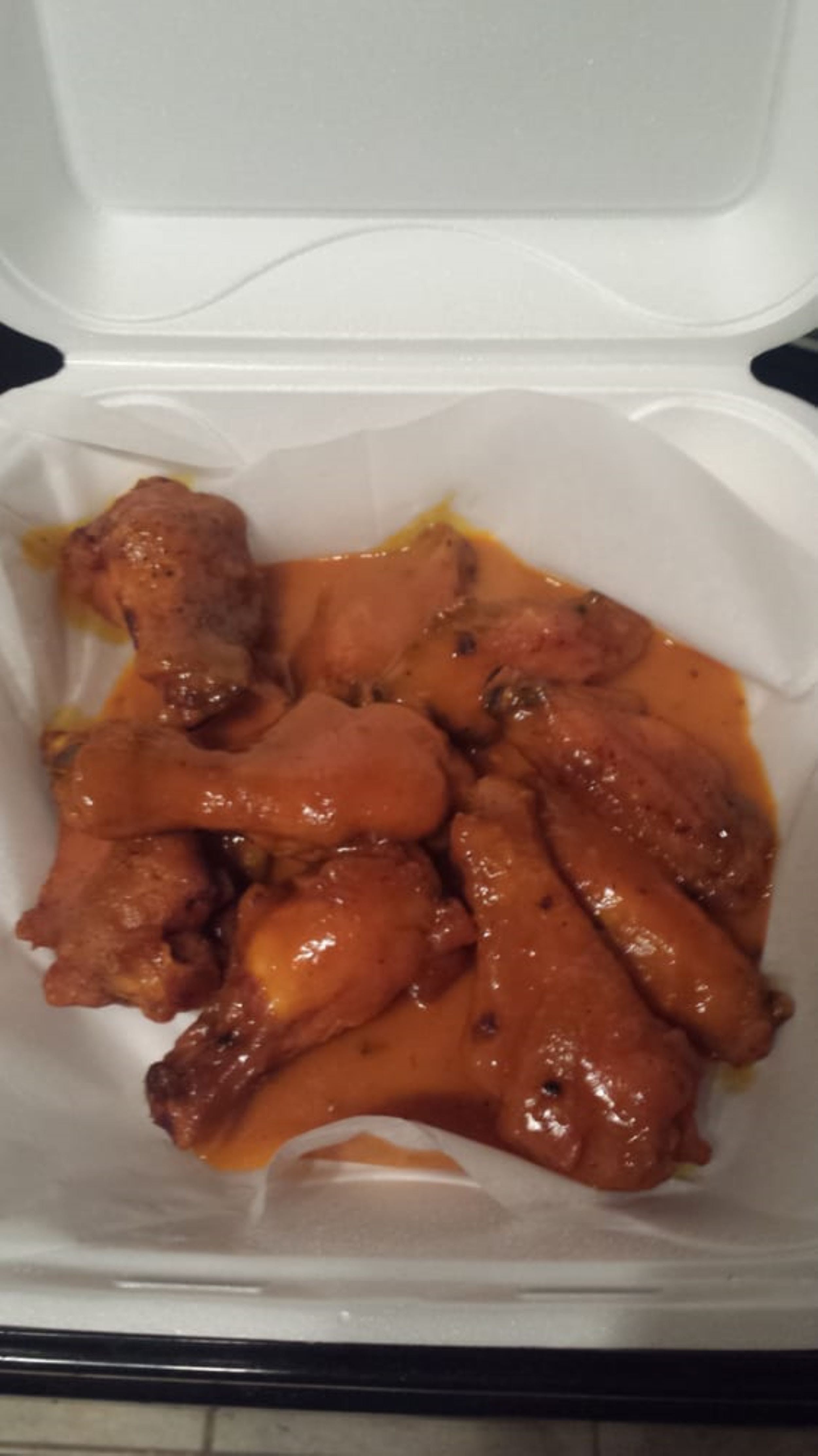 Order Wings - 10 Pieces food online from EJ's Italian Bistro store, Jacksonville on bringmethat.com