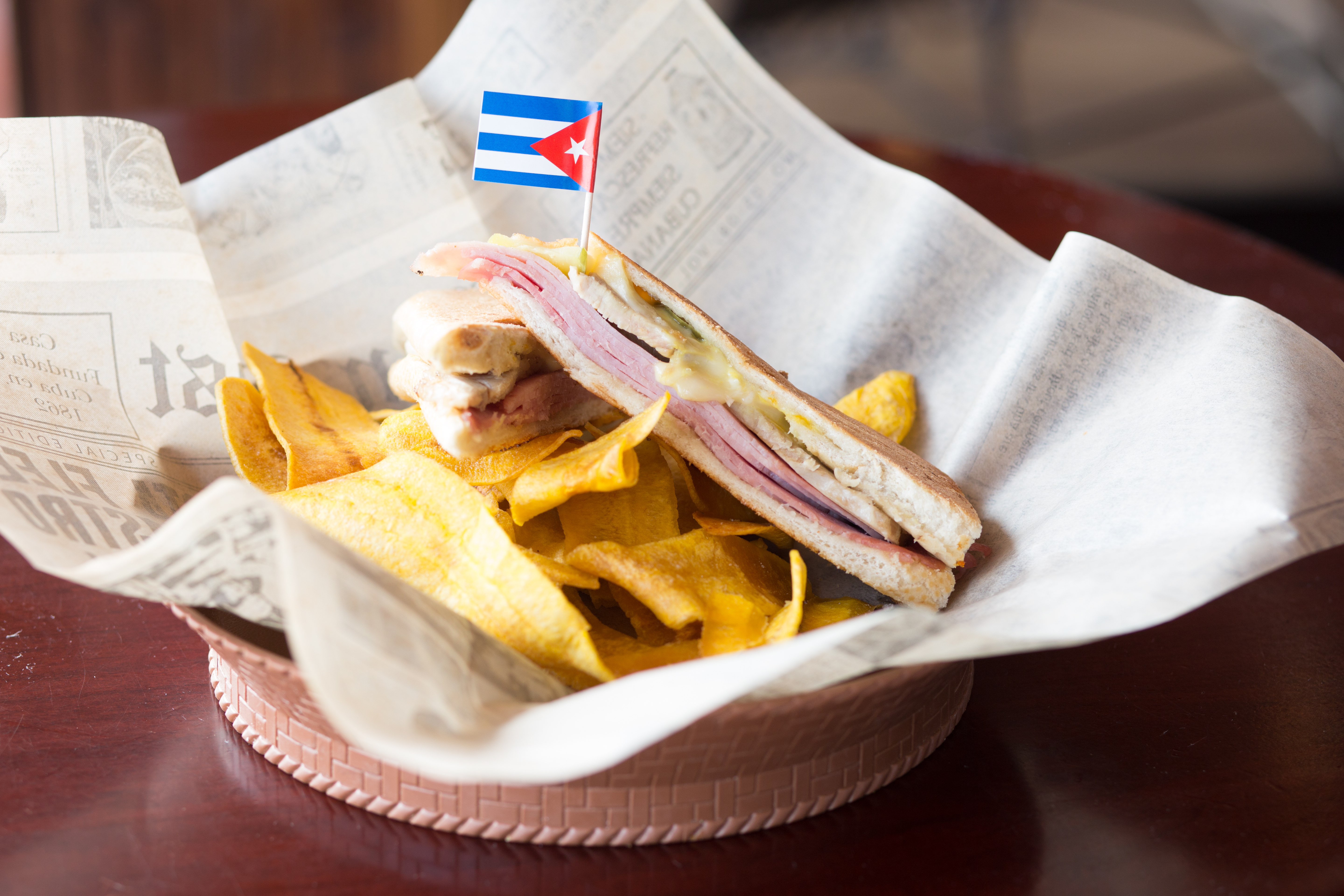 Order Sandwich Cubano food online from Senor Pan Cafe Express store, Chicago on bringmethat.com
