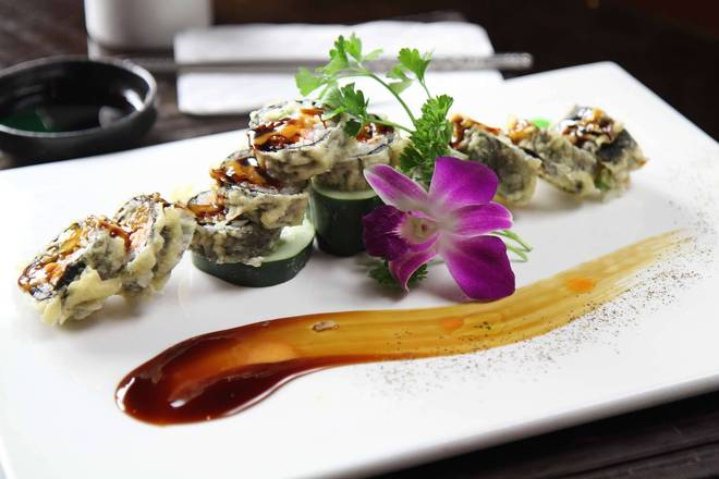 Order City Roll food online from Osushi Japanese Restaurant store, Ardmore on bringmethat.com