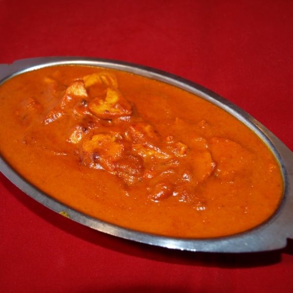 Order Chicken Tikka Masala food online from Bollywood Cafe store, Studio City on bringmethat.com