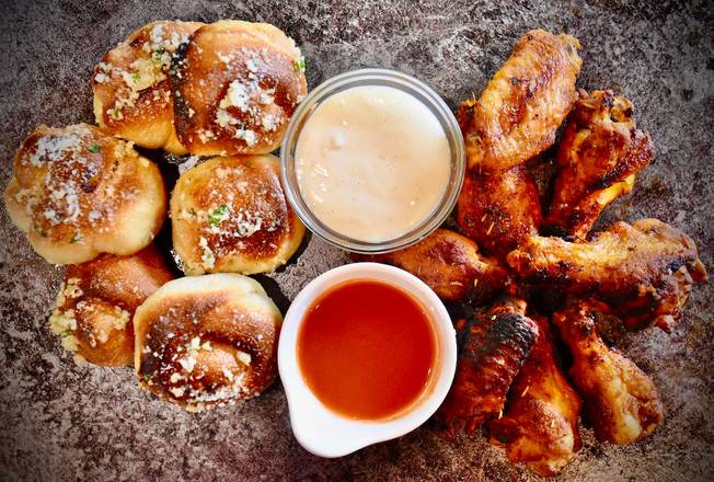 Order 8 Wings, 6 Garlic Knots, 2 Dips food online from The Roasted Wing store, Pinecrest on bringmethat.com