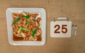 Order 25. Pad Mamuang Himaphan food online from Golden Thai Kitchen store, Phoenix on bringmethat.com