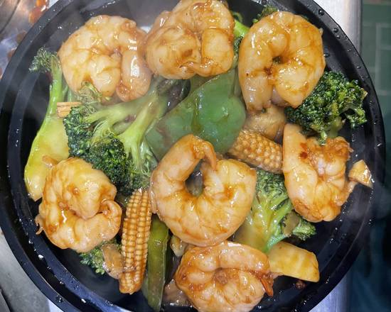 Order Hunan Shrimp food online from Asian wok cafe store, Alexandria on bringmethat.com