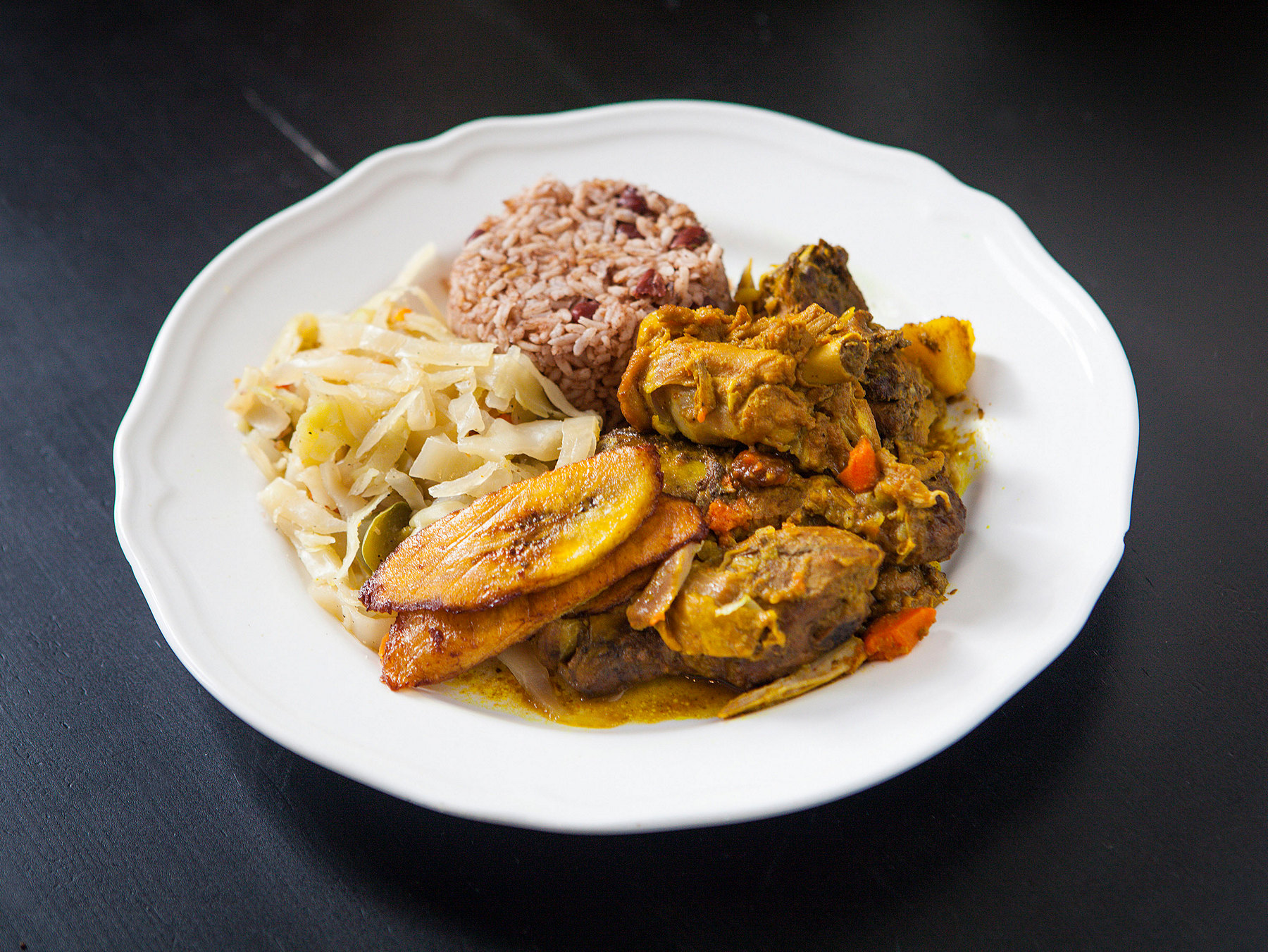 Order Curry Chicken food online from Ava Island Cafe store, Leavenworth on bringmethat.com