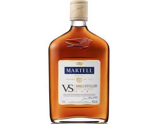Order Martell VS, 375mL bottle (40% ABV) food online from Moby Liquor store, Los Angeles on bringmethat.com