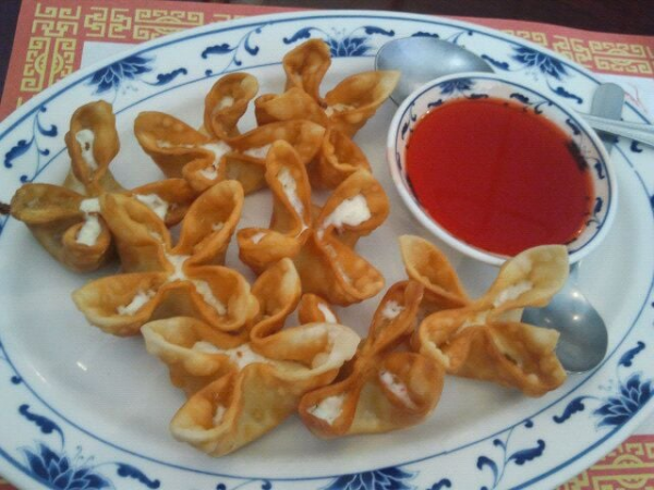 Order 24. Crab and Cheese Wonton food online from Fortune star chinese cuisine store, San Mateo on bringmethat.com