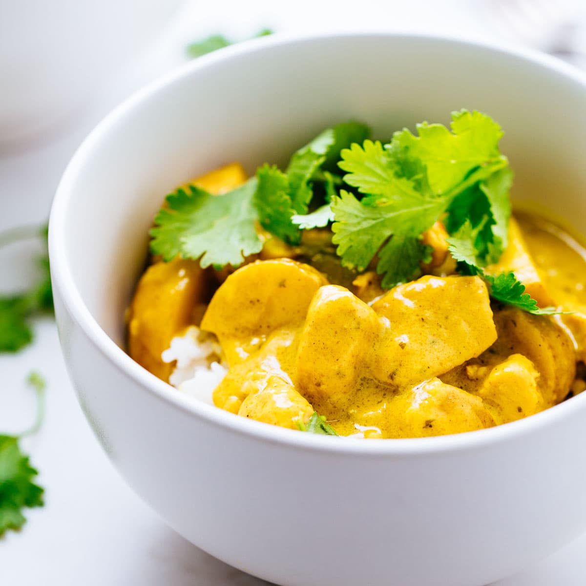Order Yellow Curry แกงกะหรี่ food online from East Meet West store, San Rafael on bringmethat.com