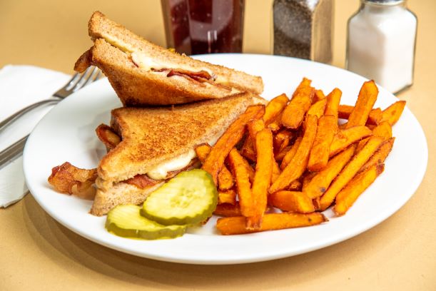 Order Grilled Cheese with Bacon food online from Newport Creamery store, Providence on bringmethat.com