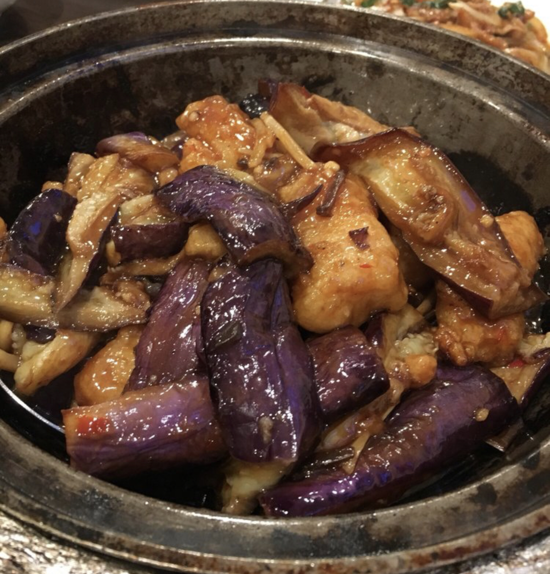 Order 116. Spicy Eggplant with Fish Pot魚香茄子鮮班堡 food online from Cheung Hing Restaurant store, South San Francisco on bringmethat.com