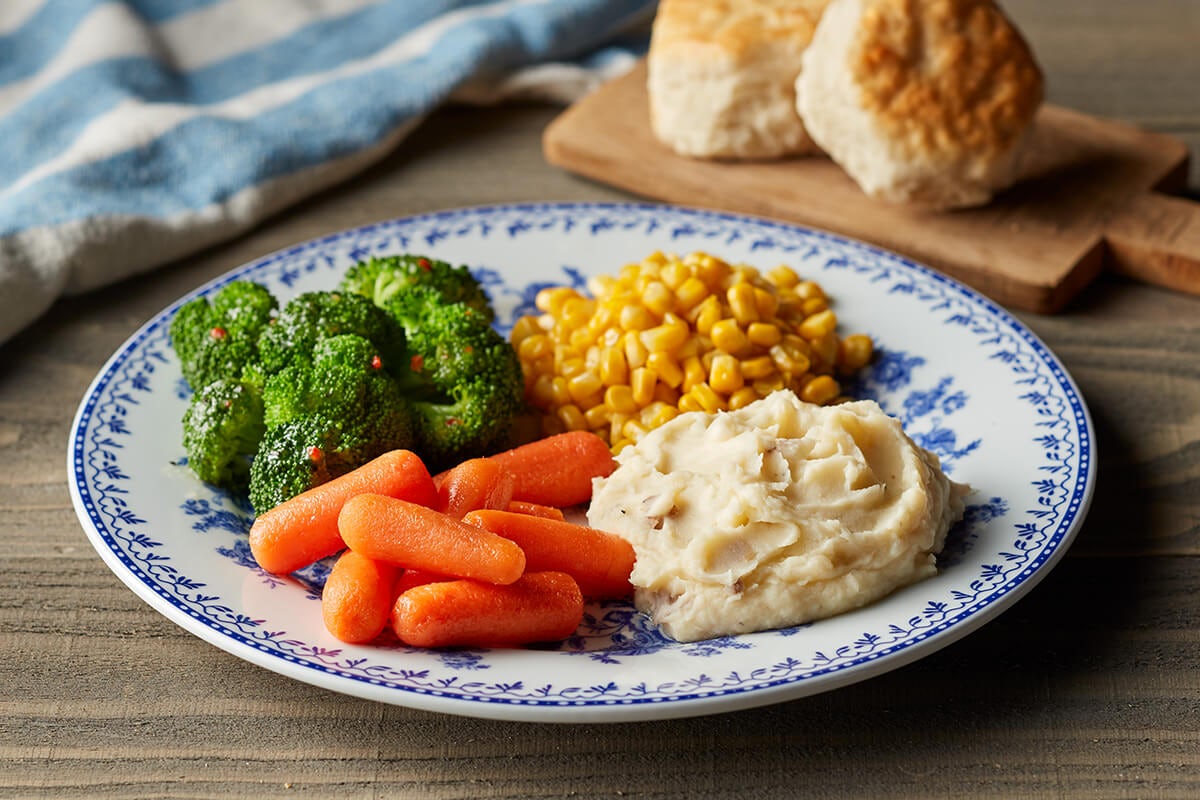 Order Country Vegetable Plate food online from Cracker Barrel store, Tucson on bringmethat.com