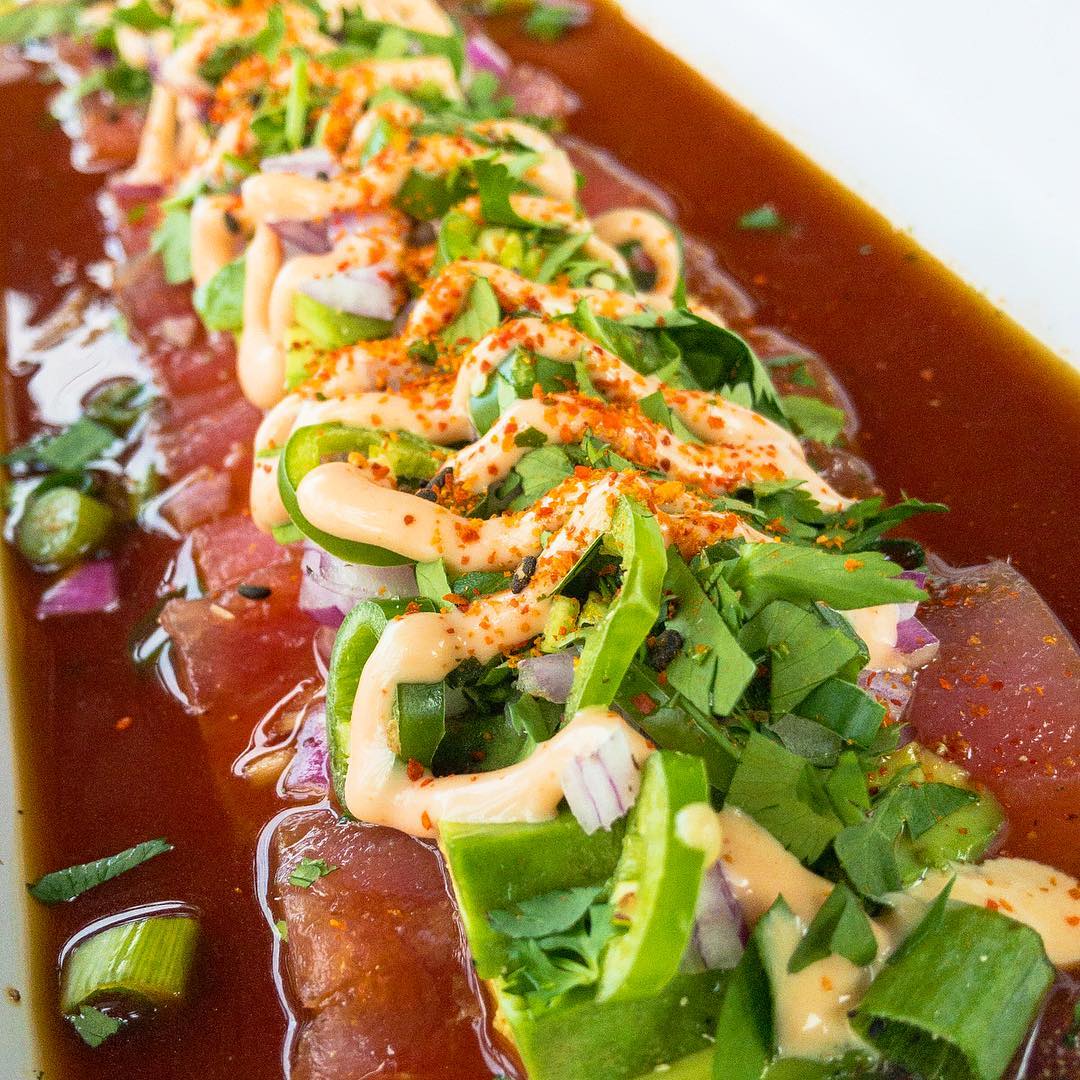 Order Tuna Tiradito food online from Sushi Madre store, Laredo on bringmethat.com