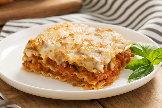Order Meat Lasagna food online from Two Cousins Paradise store, Paradise on bringmethat.com