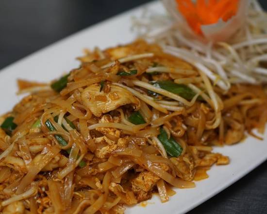 Order 30. Pad Thai food online from Oros Thai Restaurant store, San Jose on bringmethat.com