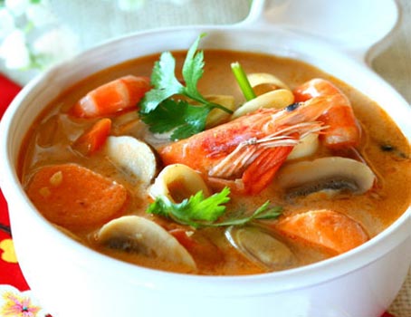 Order 35. Tom Yum Noodle Soup food online from High Thai store, Brooklyn on bringmethat.com